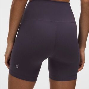 Lululemon athletica Wunder Train High Rise shorts 6"